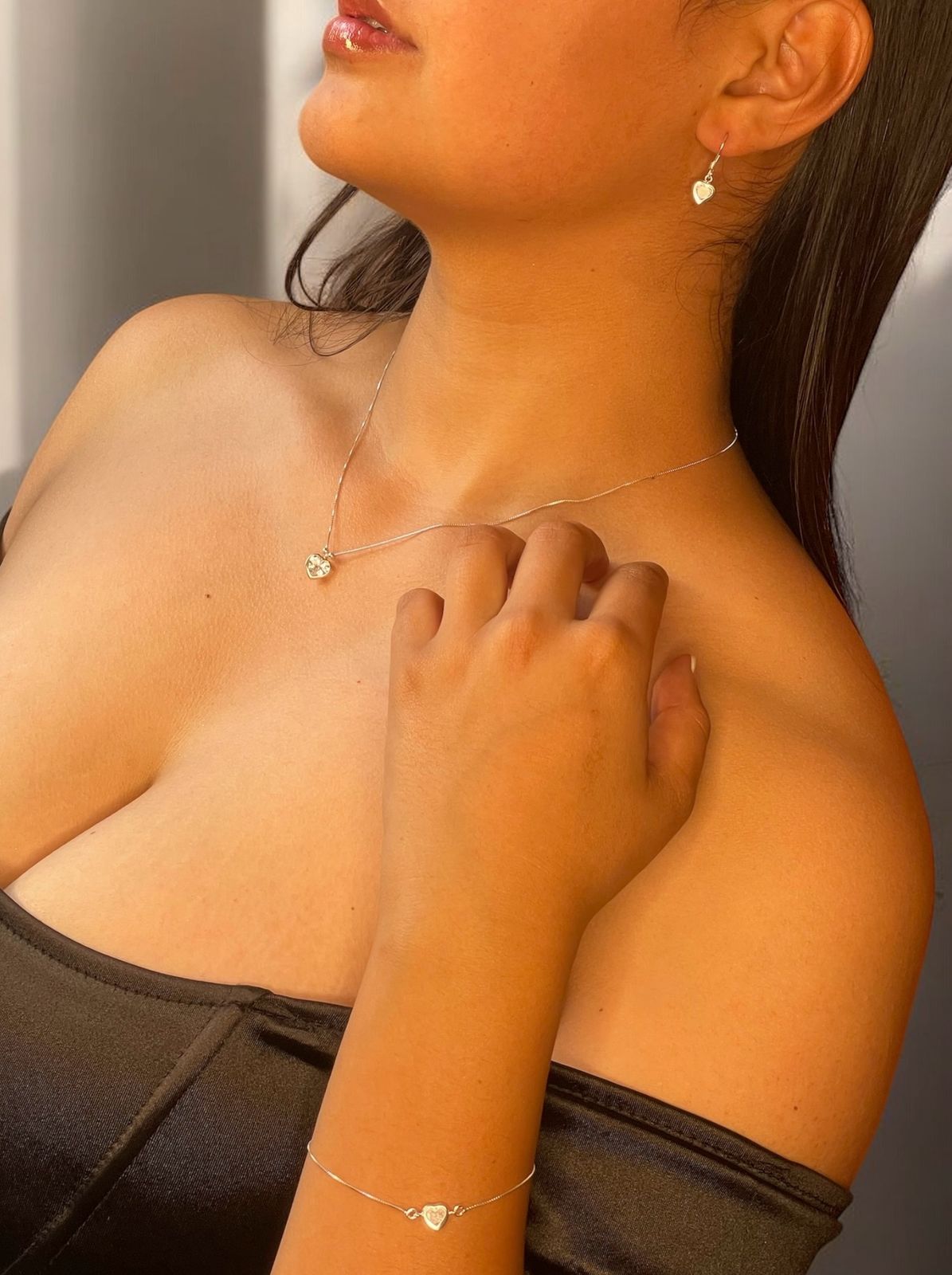 Set Corazón Cristalino Plata Ley 925 💖 ¡Llévate GRATIS la Pulsera + Paño de Limpieza + Envío GRATIS por tiempo limitado!