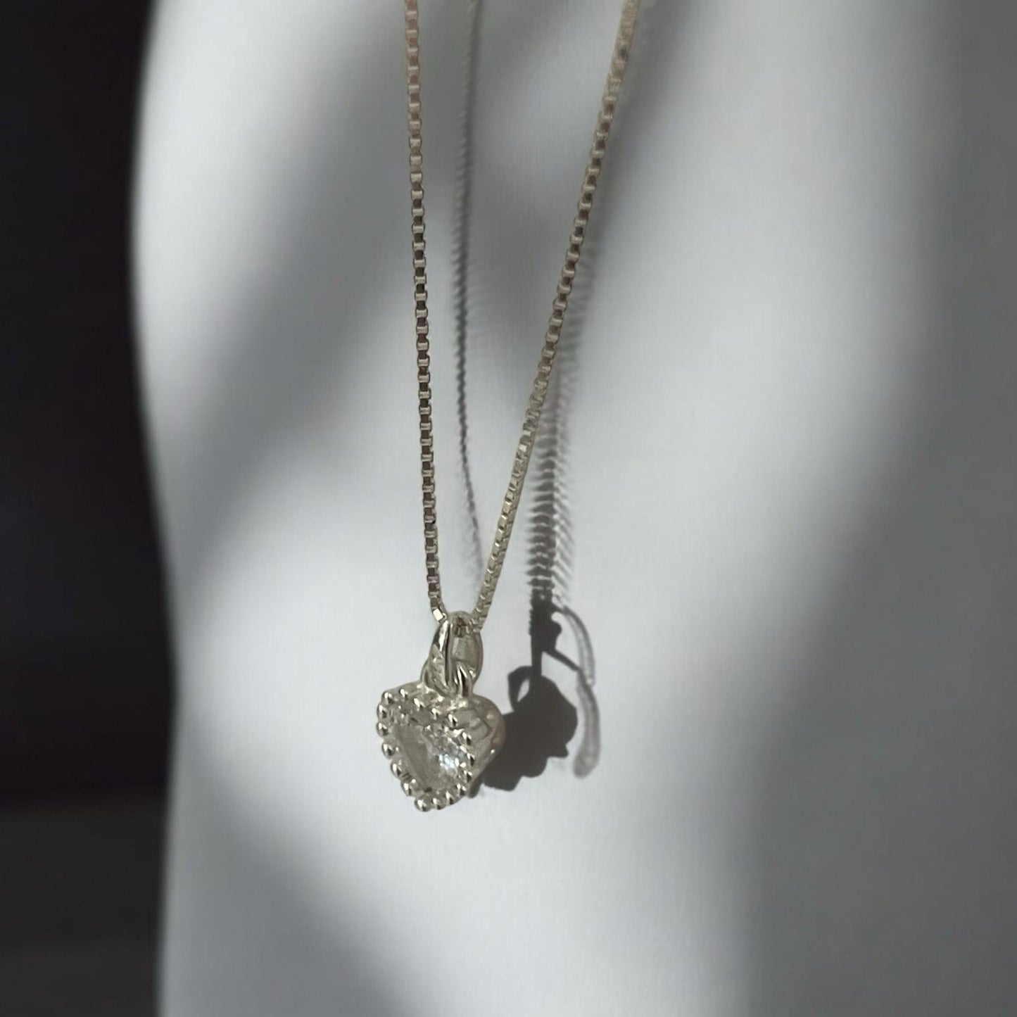 Cadena y Dije Corazón Circón Plata Ley 925 🎁 ¡Llévate gratis los Aretes +paño de limpieza + envío GRATIS por tiempo limitado!