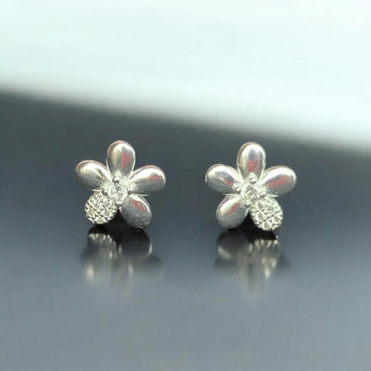 Aretes Flor 5 Pétalos